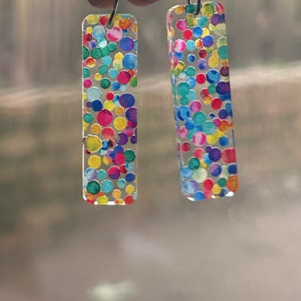 NWOT MINTEDAVE Acrylic Rainbow Confetti Bar Earrings Statement ​Colorful Party - Picture 3 of 4